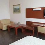 מלון Bella Italia Palace נוברה