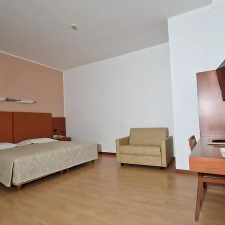 Bella Italia Palace 4* Novara