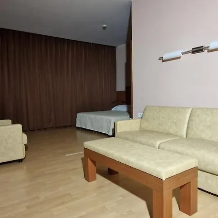 Bella Italia Palace Hotel 4*