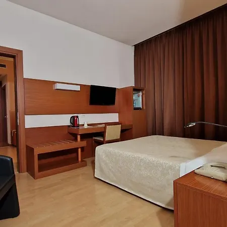 Bella Italia Palace Otel 4*
