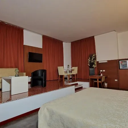 Bella Italia Palace 4*