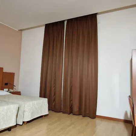 Bella Italia Palace Hotell Novara