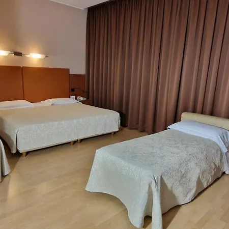 Szálloda Bella Italia Palace Novara