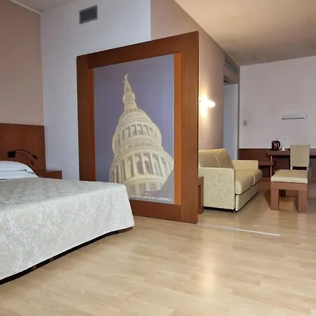 Bella Italia Palace 4* Novara
