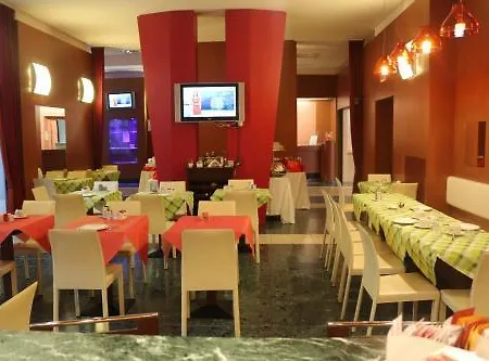 Bella Italia Palace Ξενοδοχείο 4*